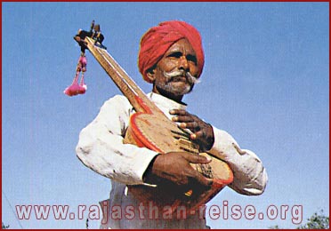 Taanpura Musician in Rajasthan